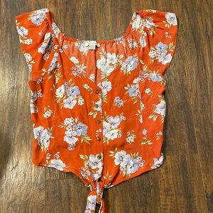 Never worn crop top tie in front